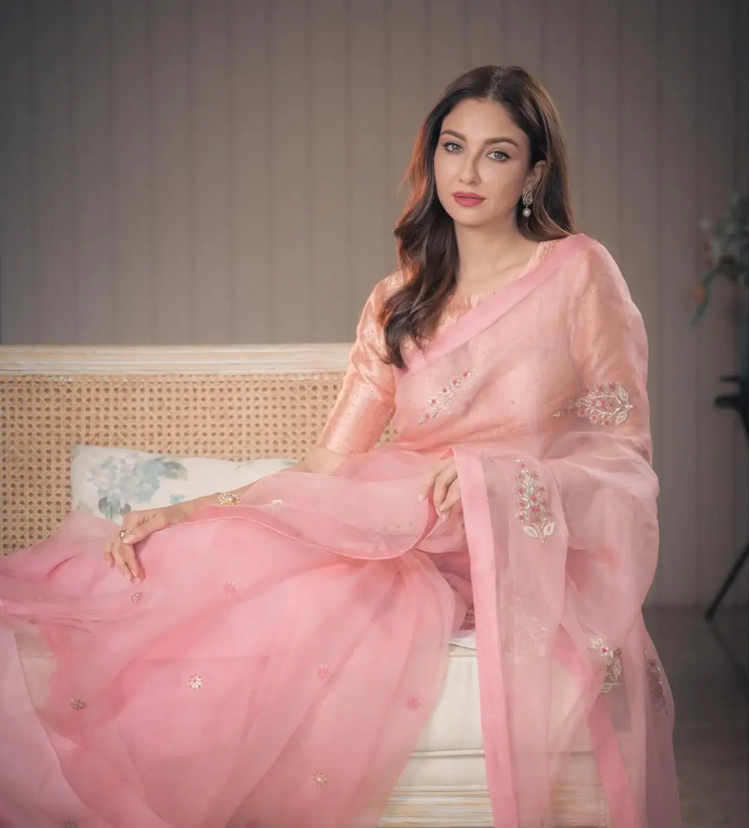 Bollywood Actress Saumya Tandon in Pink Saree